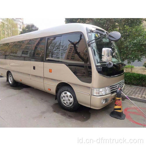 Dijual mini bus toyota bekas